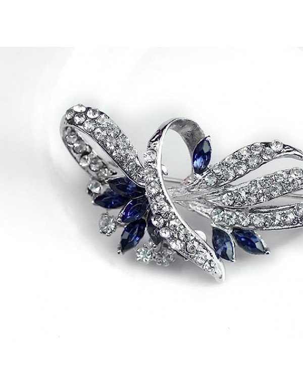 Created Crystal Brooch Fancy Vintage Style Flower Brooch Pin for Women, girls, ladies Blue color